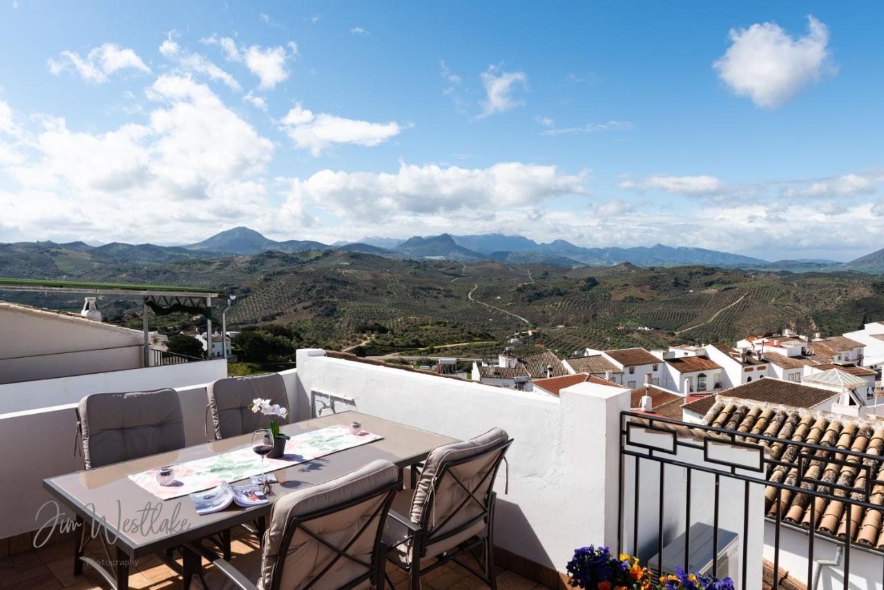 Olive Tree Bed And Breakfast Olvera Exterior foto